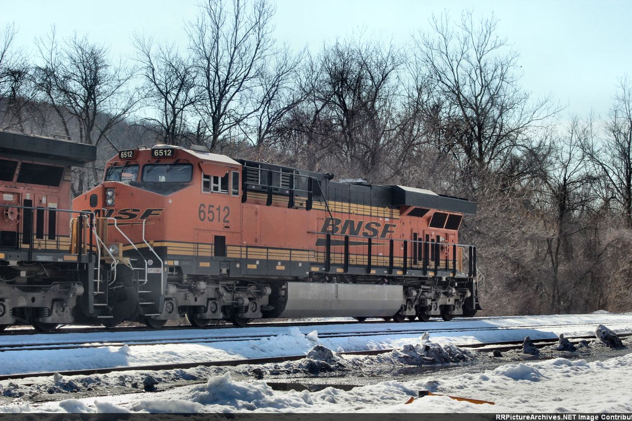 BNSF 6512